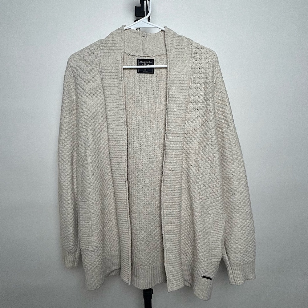 Abercrombie & Fitch women’s long-sleeve cardigan, size XS, cream color